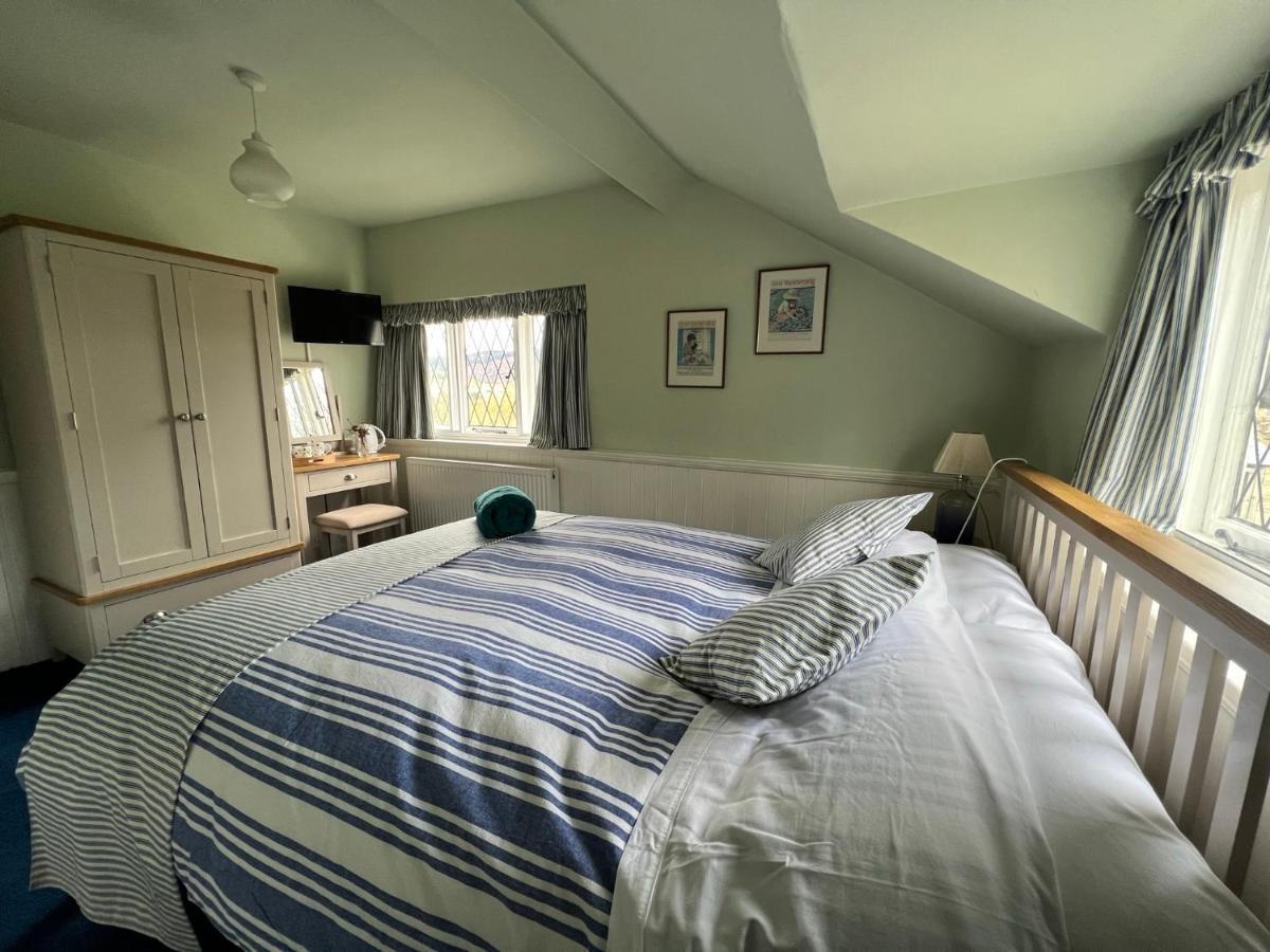 Pentre Cerrig Country House Llanferres Экстерьер фото