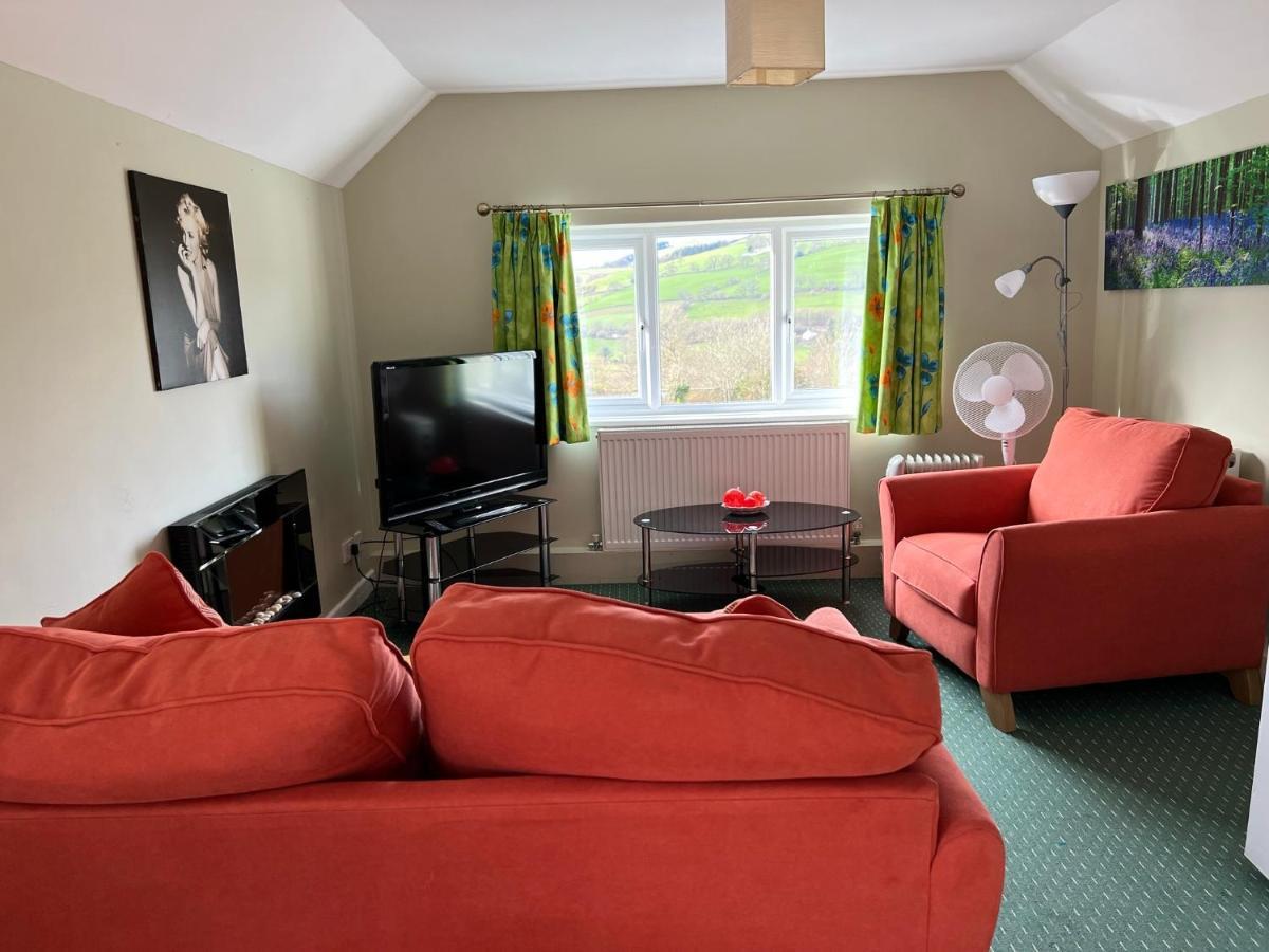 Pentre Cerrig Country House Llanferres Экстерьер фото